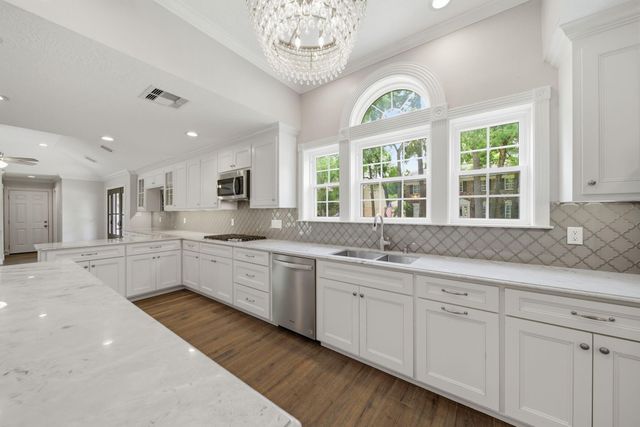 702 Langwood Drive, Houston, TX 77079