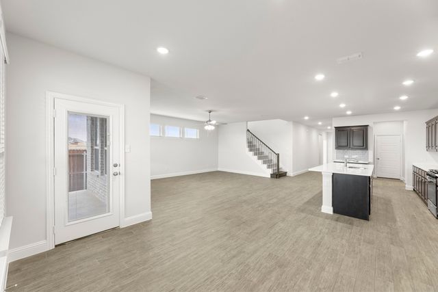 125 Meadow Road, Balch Springs, TX 75181