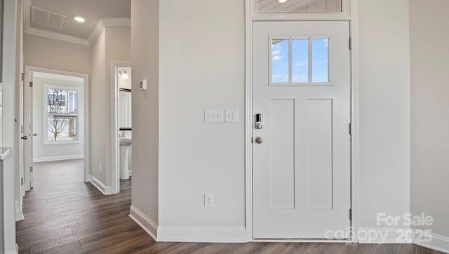 366 Creekview Road, Hendersonville, NC 28792