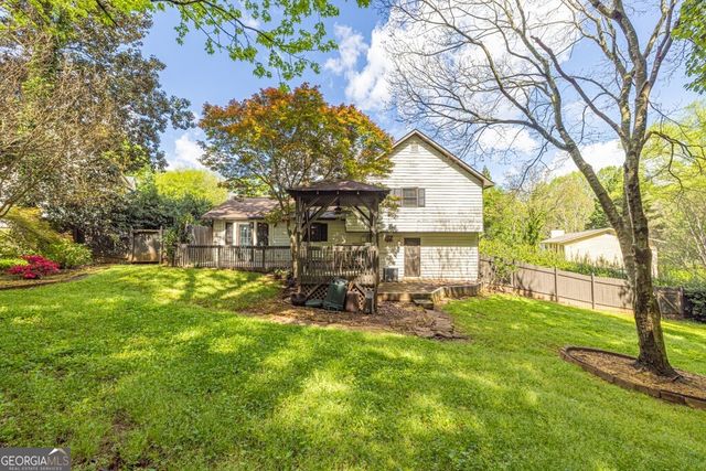 1763 Hearth Stone Circle, Lawrenceville, GA 30043