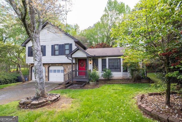 1763 Hearth Stone Circle, Lawrenceville, GA 30043