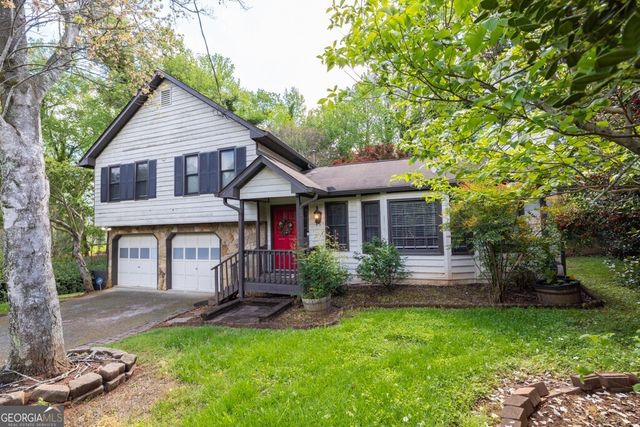 1763 Hearth Stone Circle, Lawrenceville, GA 30043