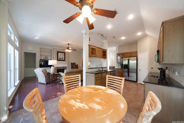 711 Belmark Ct, San Antonio, TX 78258