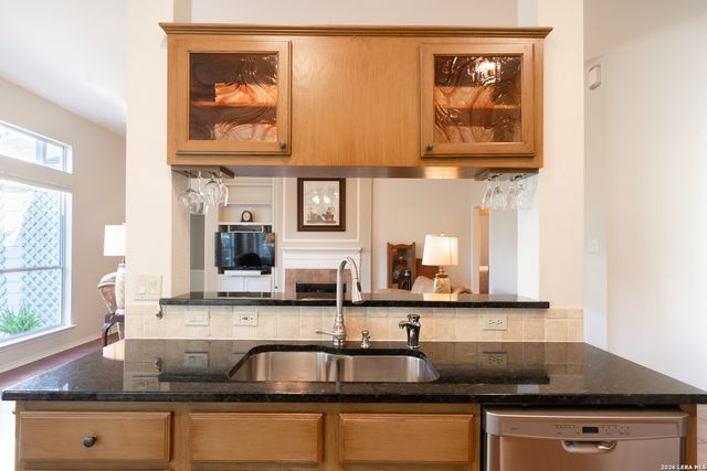 711 Belmark Ct, San Antonio, TX 78258