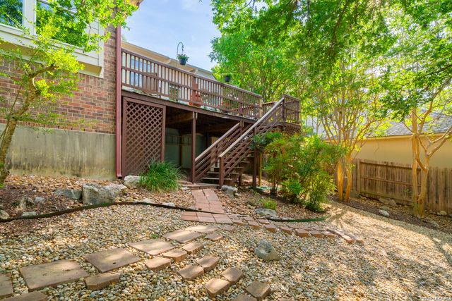 711 Belmark Ct, San Antonio, TX 78258