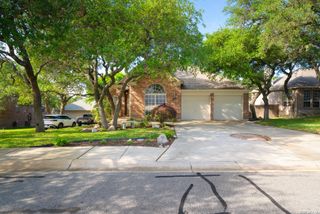 711 Belmark Ct, San Antonio, TX 78258