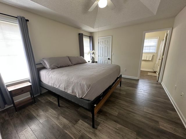 803 AMES DR, Columbia, MO 65201