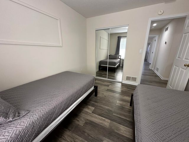 803 AMES DR, Columbia, MO 65201