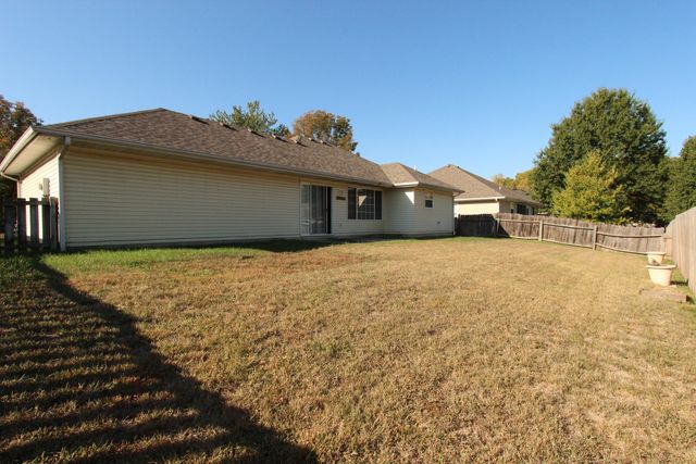 803 AMES DR, Columbia, MO 65201