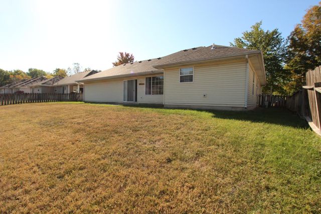 803 AMES DR, Columbia, MO 65201