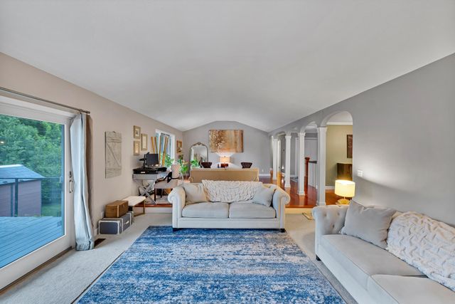 7001 Lanham Lane, Edina, MN 55439