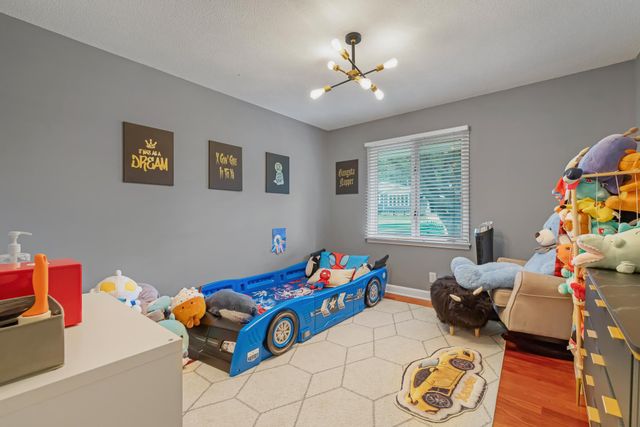 7001 Lanham Lane, Edina, MN 55439