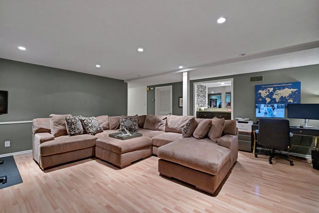 7001 Lanham Lane, Edina, MN 55439