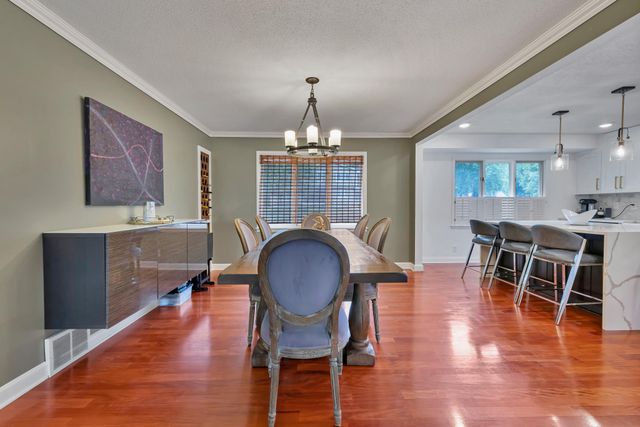 7001 Lanham Lane, Edina, MN 55439