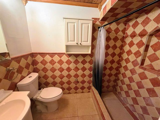 424 NE 72nd Street, Miami, FL 33138