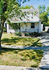 21465 Syracuse Avenue, Warren, MI 48091