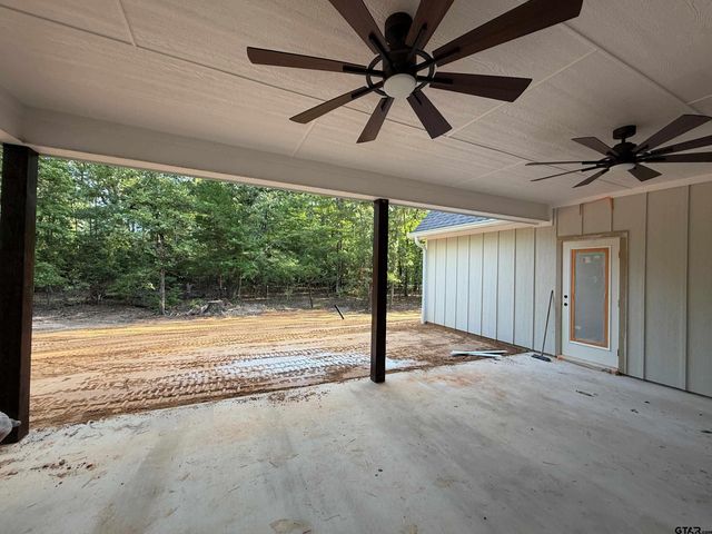 15212 Maple Leaf Ct, Tyler, TX 75707