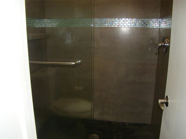 2588 N Carambola Circle, Coconut Creek, FL 33066