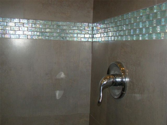 2588 N Carambola Circle, Coconut Creek, FL 33066