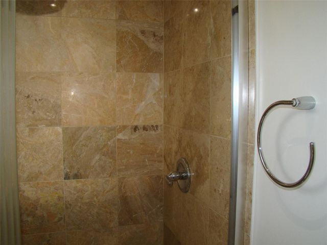 2588 N Carambola Circle, Coconut Creek, FL 33066