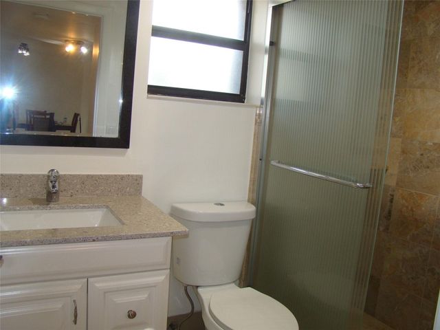 2588 N Carambola Circle, Coconut Creek, FL 33066