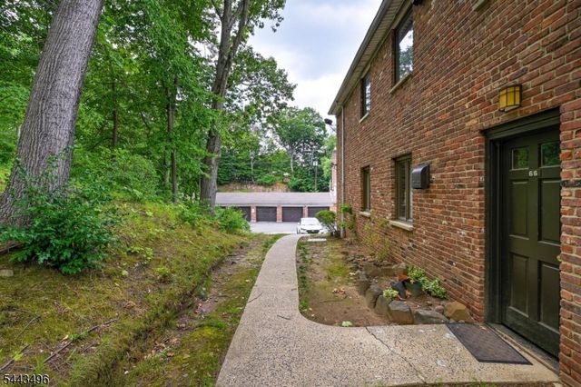 66 Troy Dr, Springfield Twp., NJ 07081