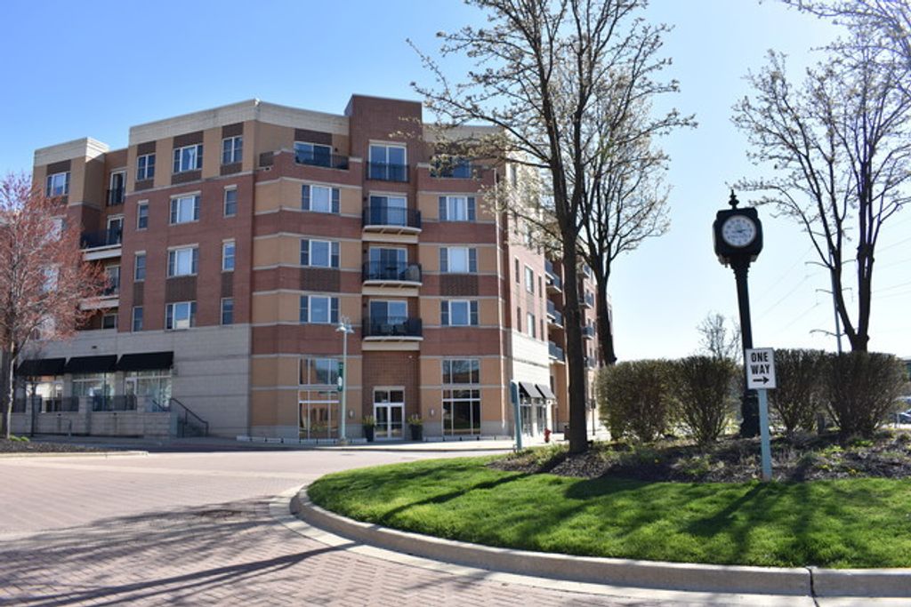 300 Village Circle 404, Willow Springs, IL 60480 — exterior