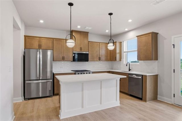 142 Henley Street, Canton, GA 30114