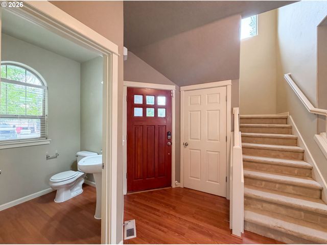 1724 Sw WILLOWVIEW Ter, Beaverton, OR 97003