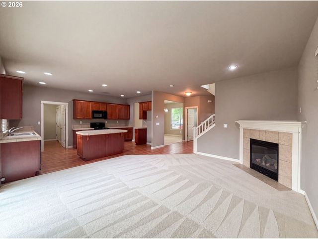 1724 Sw WILLOWVIEW Ter, Beaverton, OR 97003