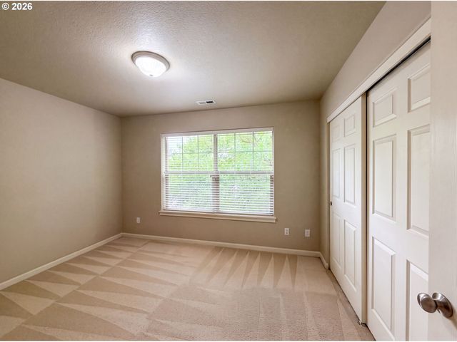 1724 Sw WILLOWVIEW Ter, Beaverton, OR 97003