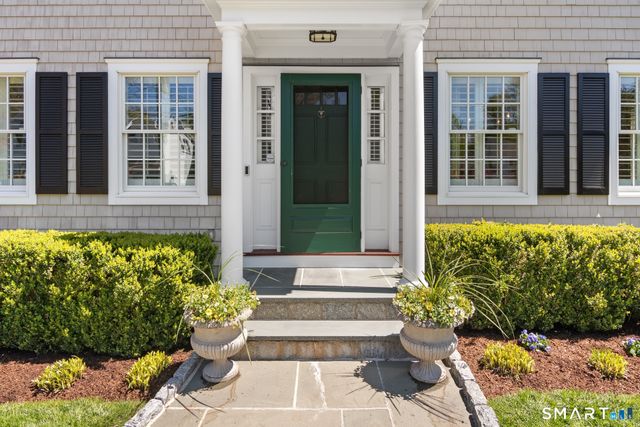 18 Thomasina Lane, Darien, CT 06820