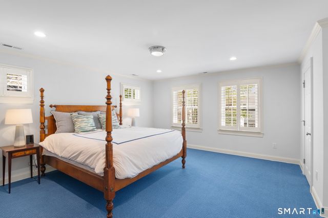 18 Thomasina Lane, Darien, CT 06820