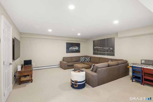 18 Thomasina Lane, Darien, CT 06820