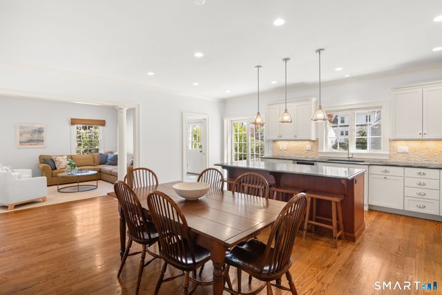 18 Thomasina Lane, Darien, CT 06820