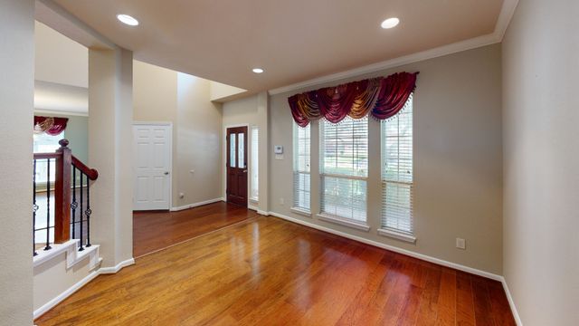 5836 Windy Meadow Lane, Grand Prairie, TX 75052