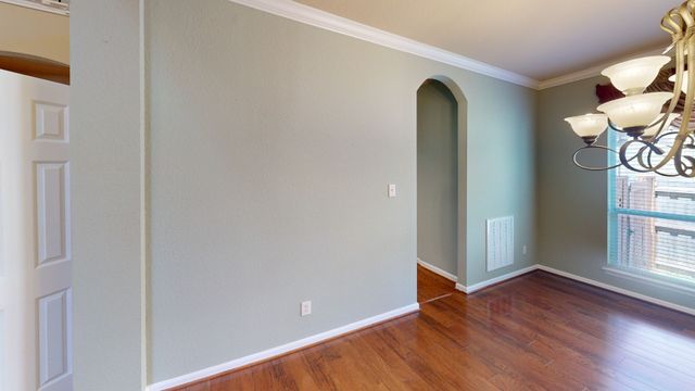 5836 Windy Meadow Lane, Grand Prairie, TX 75052