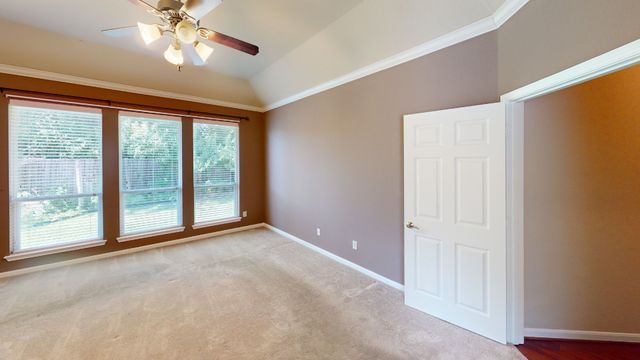 5836 Windy Meadow Lane, Grand Prairie, TX 75052