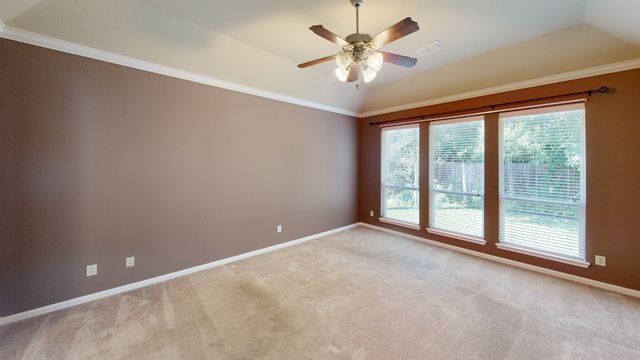 5836 Windy Meadow Lane, Grand Prairie, TX 75052
