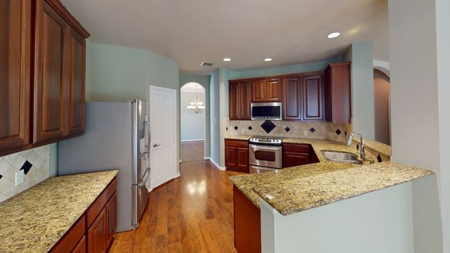 5836 Windy Meadow Lane, Grand Prairie, TX 75052