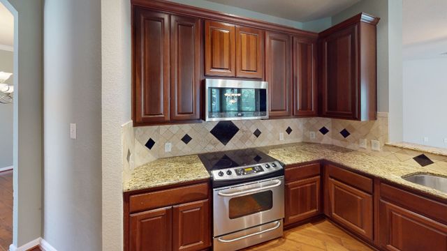 5836 Windy Meadow Lane, Grand Prairie, TX 75052