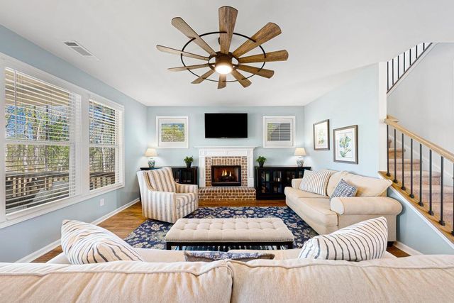 281 Greystone Court, Winder, GA 30680