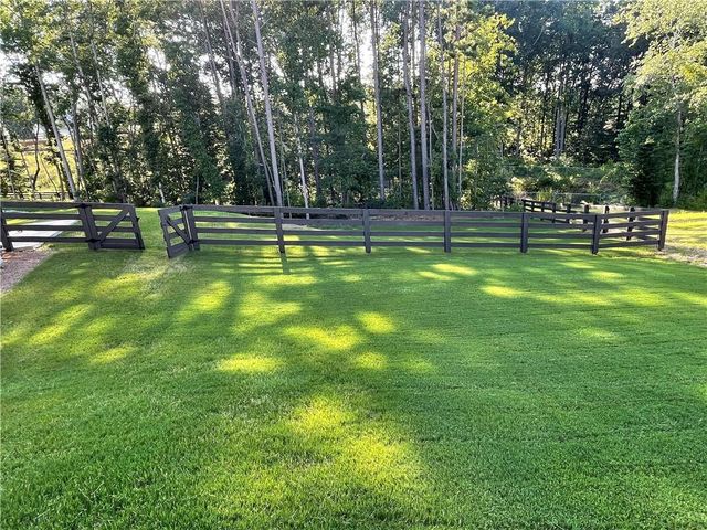 281 Greystone Court, Winder, GA 30680