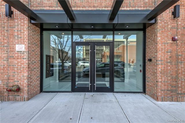 110 Chatsworth Avenue 301, Larchmont, NY 10538