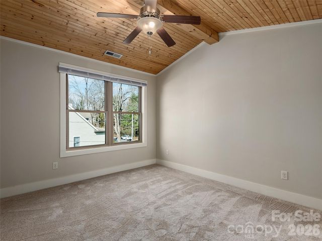 4 Grinnell Street, Asheville, NC 28806