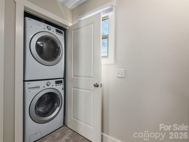 4 Grinnell Street, Asheville, NC 28806