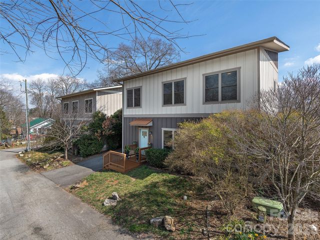 4 Grinnell Street, Asheville, NC 28806