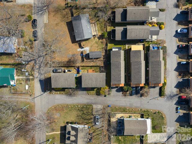 4 Grinnell Street, Asheville, NC 28806