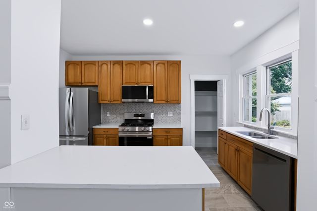 4202 N Capitol Avenue, Indianapolis, IN 46208