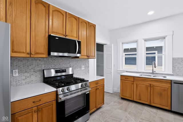 4202 N Capitol Avenue, Indianapolis, IN 46208